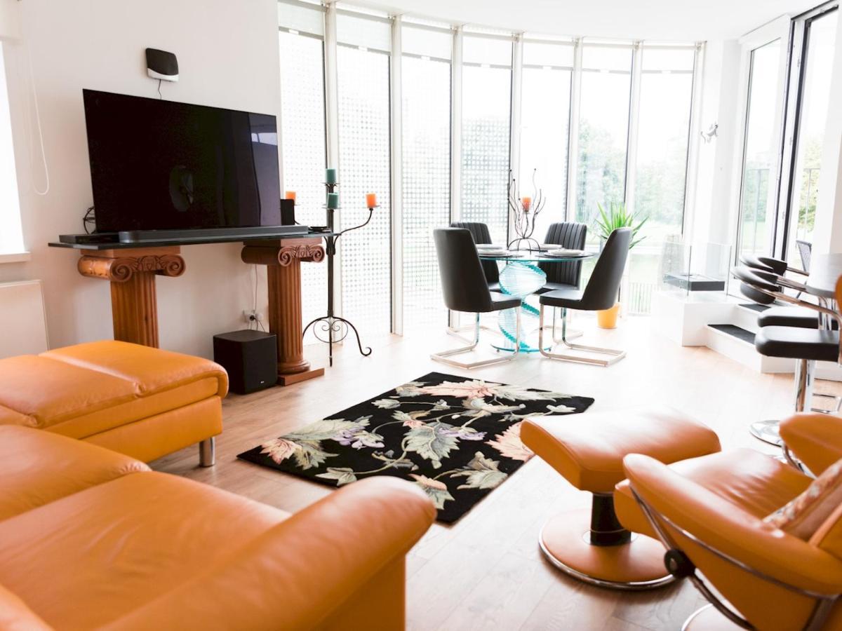 Pass The Keys Stylish 2Bed Rental Unit Glasgow Green Exterior photo
